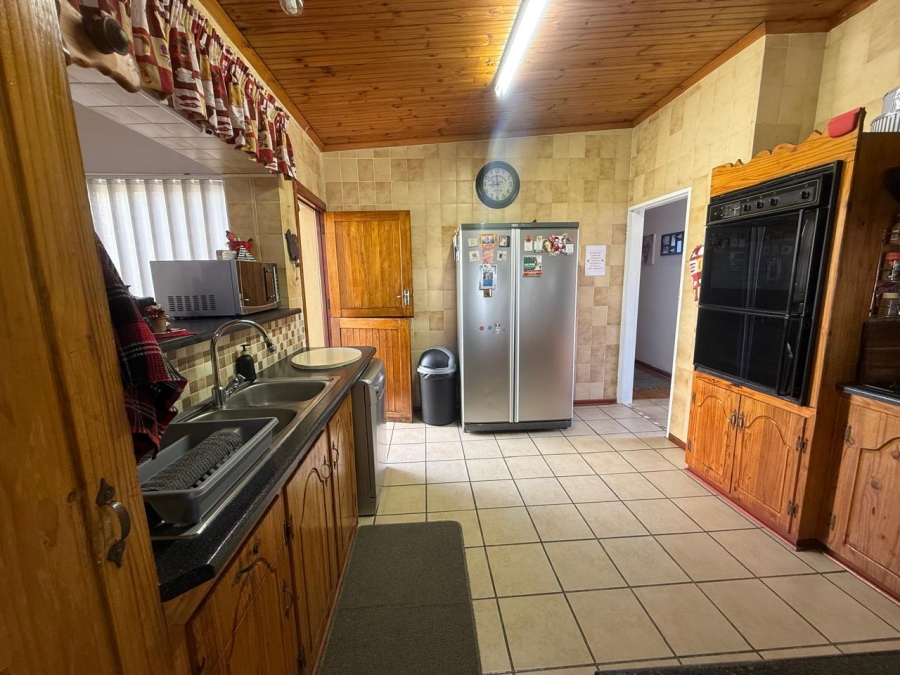 3 Bedroom Property for Sale in Heuwelkruin Eastern Cape
